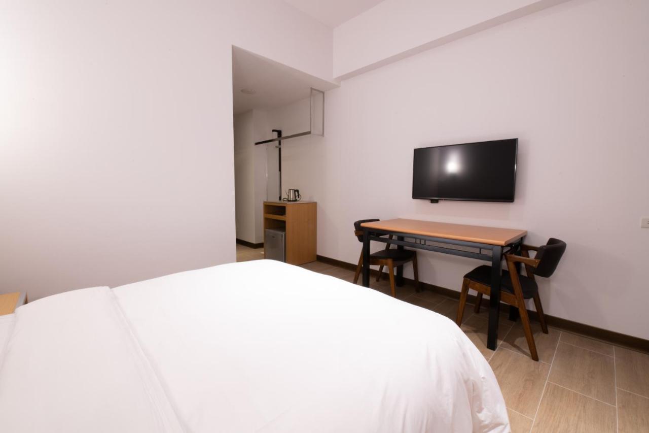 Liann Hotel Taichung Exterior photo